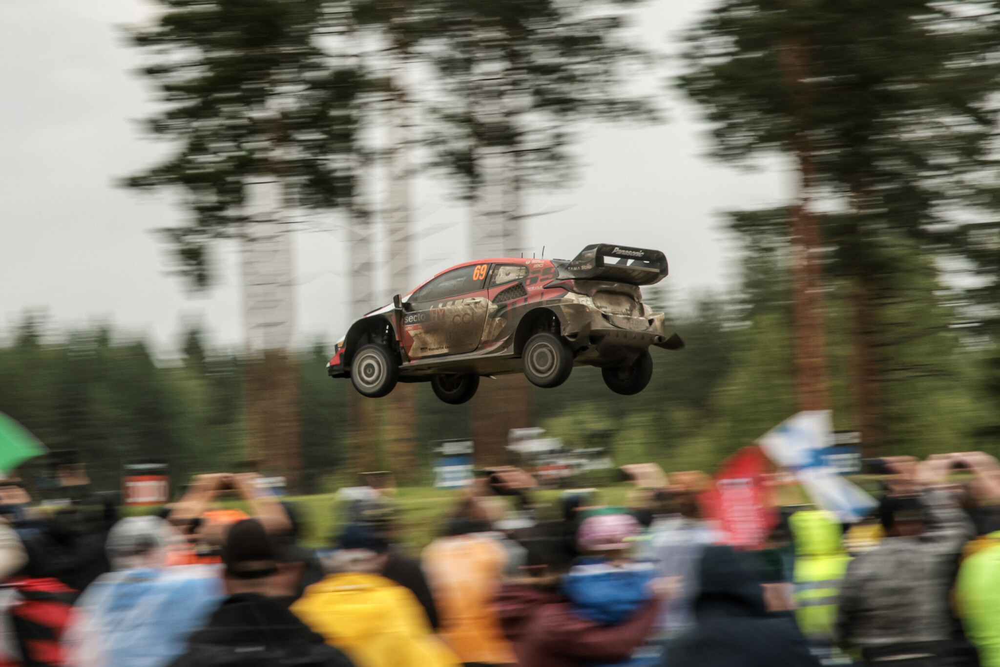 RallyFunJapan | WRC 2024 RALLY FINLAND DAY2 トヨタ1-2-3体制に RallyFunJapan | WRC 2024 RALLY FINLAND DAY2 トヨタ1-2-3体制に