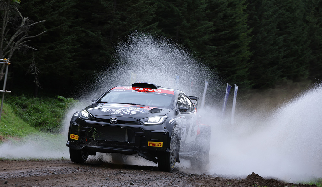 RallyFunJapan | ラリー北海道 2024 日本初挑戦のベイツが2位ポディウム RallyFunJapan | ラリー北海道 2024 日本初挑戦のベイツが2位ポディウム