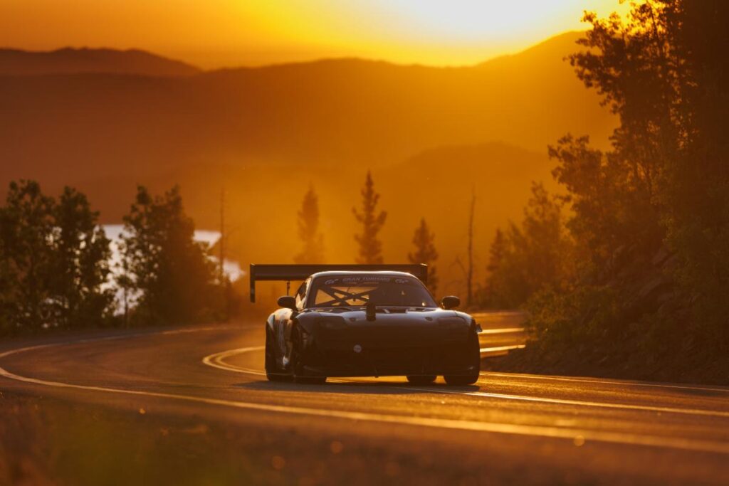 RallyFunJapan | マツダ・エンスージアスト、ロブ・ダームがRX-7でパイクスピークを制覇