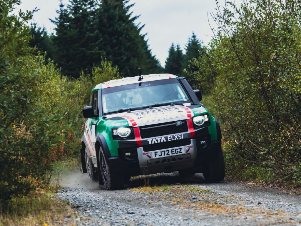 RallyFunJapan | ペター・ソルベルグ、ディフェンダー・ラリー・デビュー戦で勝利 RallyFunJapan | ペター・ソルベルグ、ディフェンダー・ラリー・デビュー戦で勝利